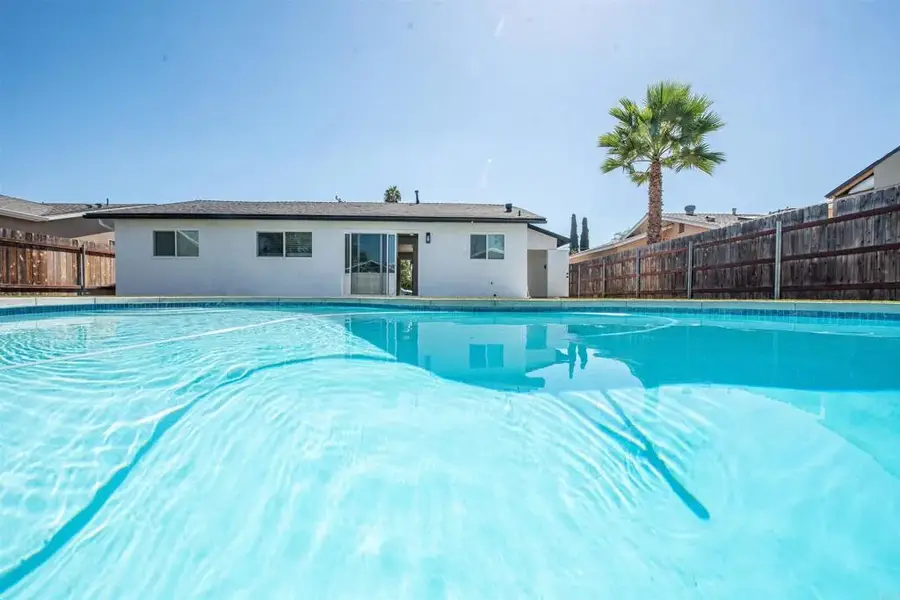 1404 Jefferson Avenue, Escondido, CA 92027 - #2