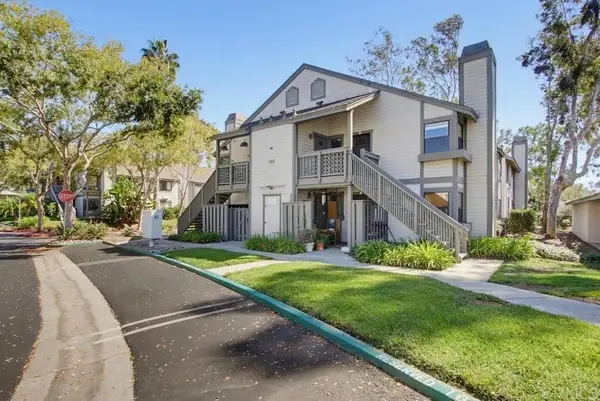 1953 Wellington Lane #7, Vista, CA 92081