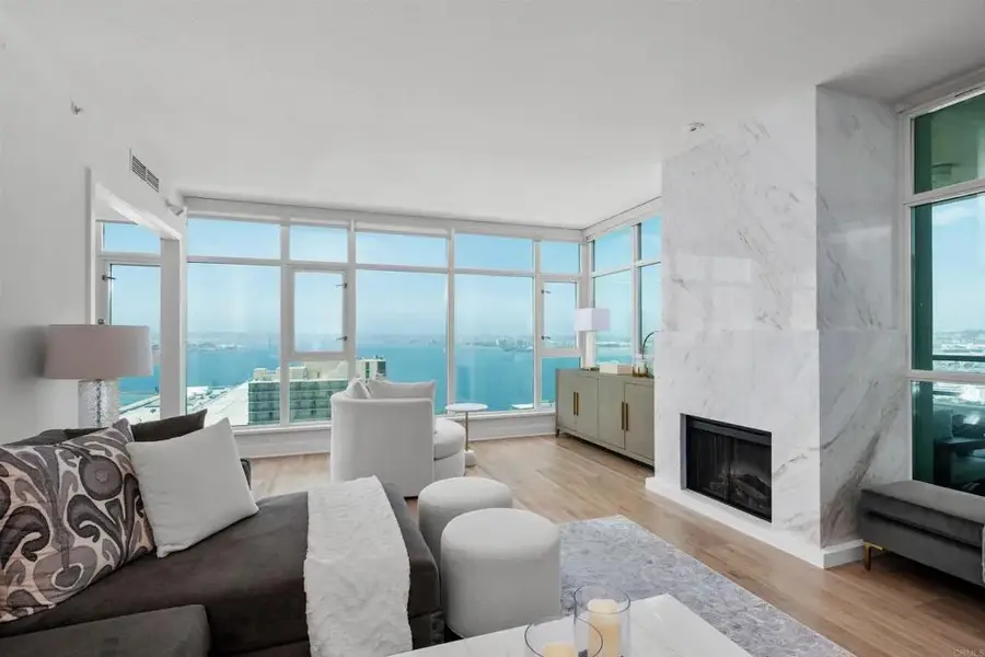 1205 Pacific Hwy #1801, San Diego, CA 92101 - #3