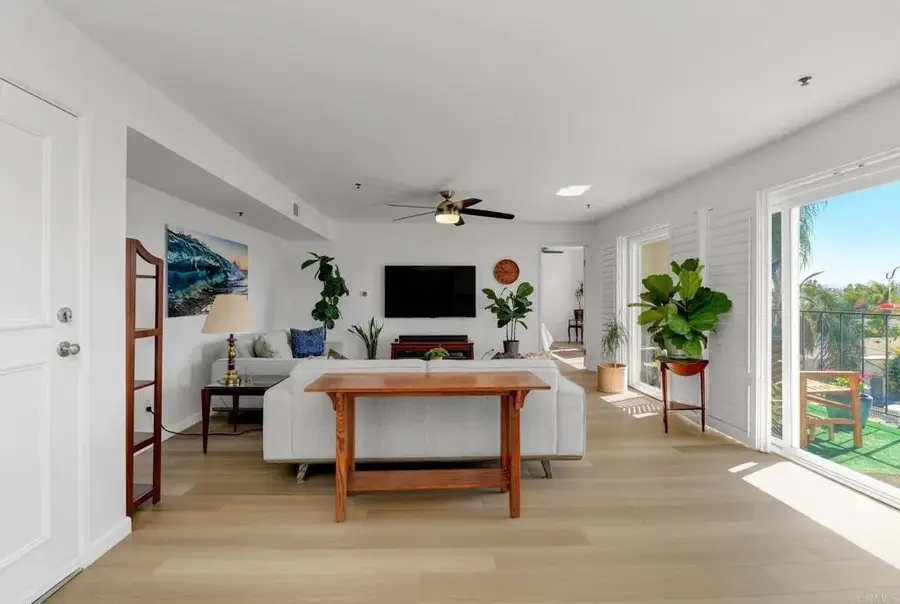 1830 Thomas Avenue #3B, San Diego, CA 92109 - #3