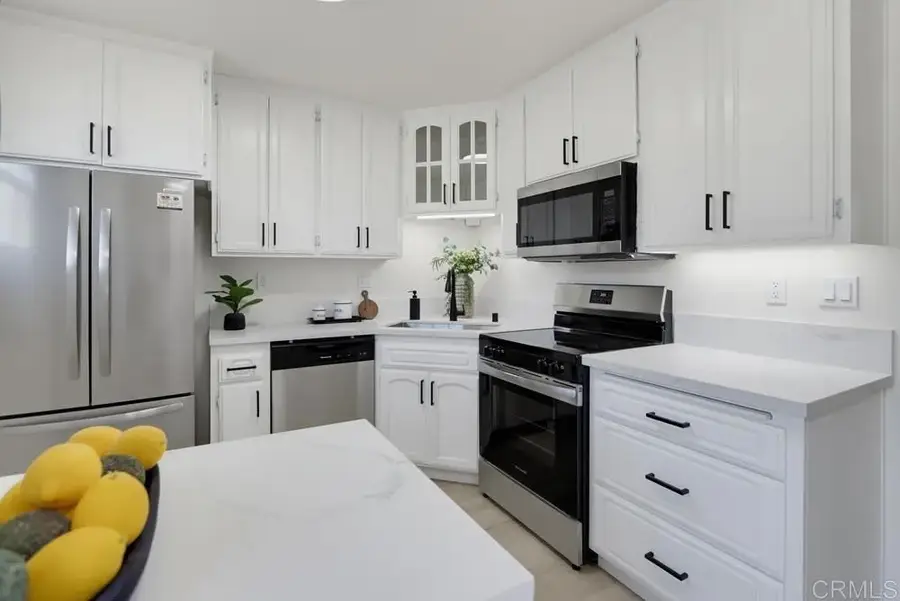 6954 Ballinger, San Diego, CA 92119 - #3