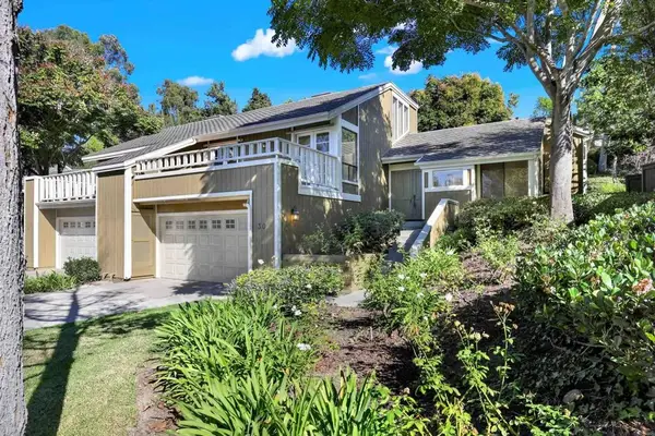 30 Rainbow Falls #17, Irvine, CA 92603