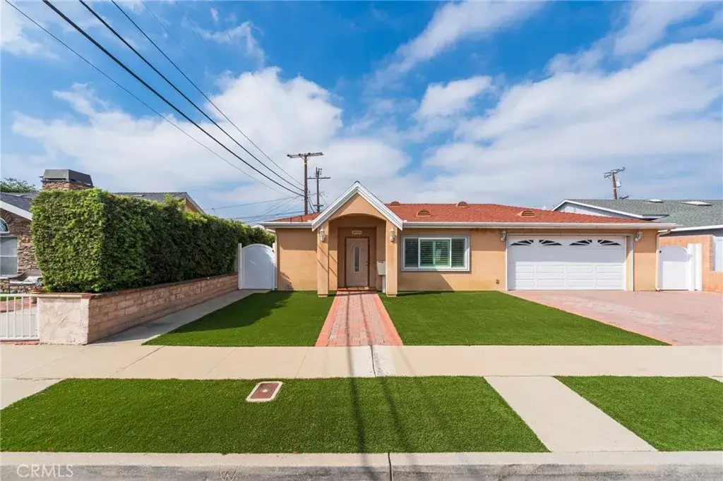 18405 Delia Ave, Torrance, CA 90504 - Image #1