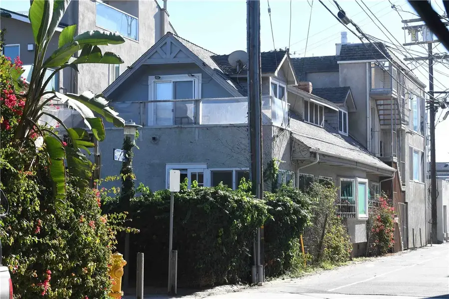 10 30th Avenue, Venice, CA 90291 - #2