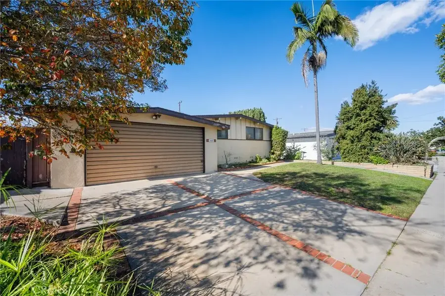 24005 Fulmar Avenue, Torrance, CA 90501 - Image #2