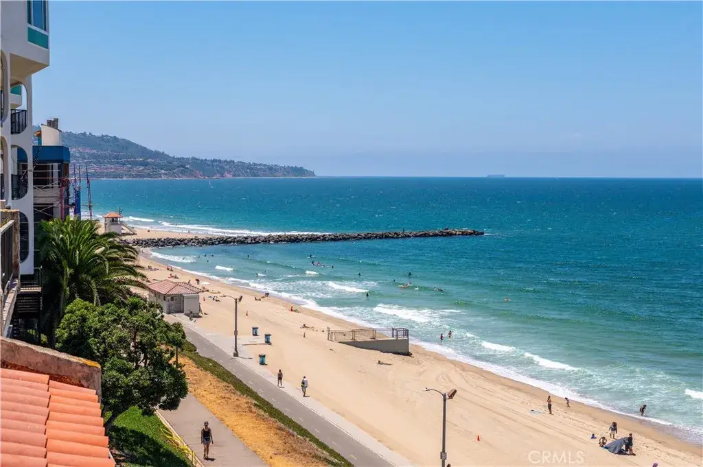 555 Esplanade #320, Redondo Beach, CA 90277 - #1