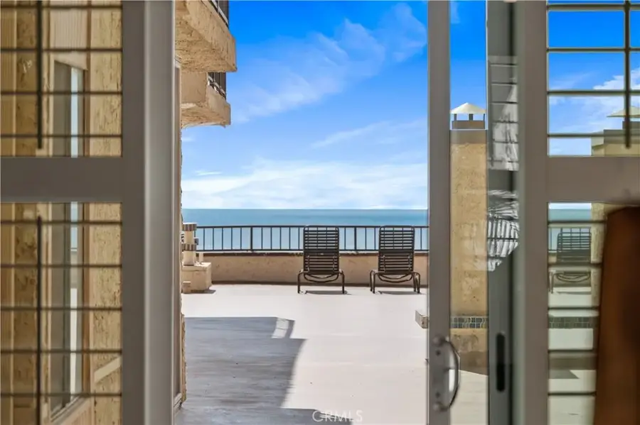 555 Esplanade #320, Redondo Beach, CA 90277 - #3