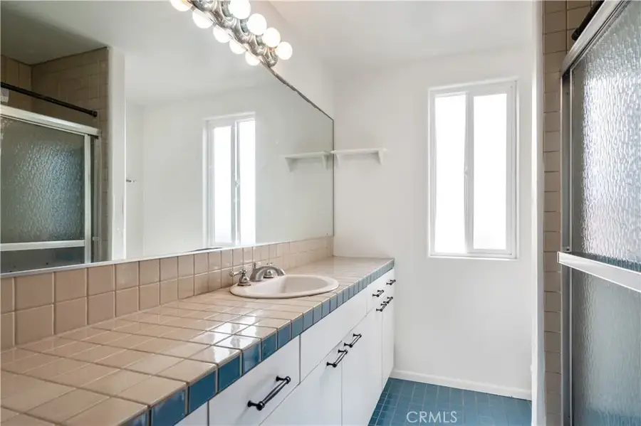 867 Aubrey Court #1, Hermosa Beach, CA 90254 - #3