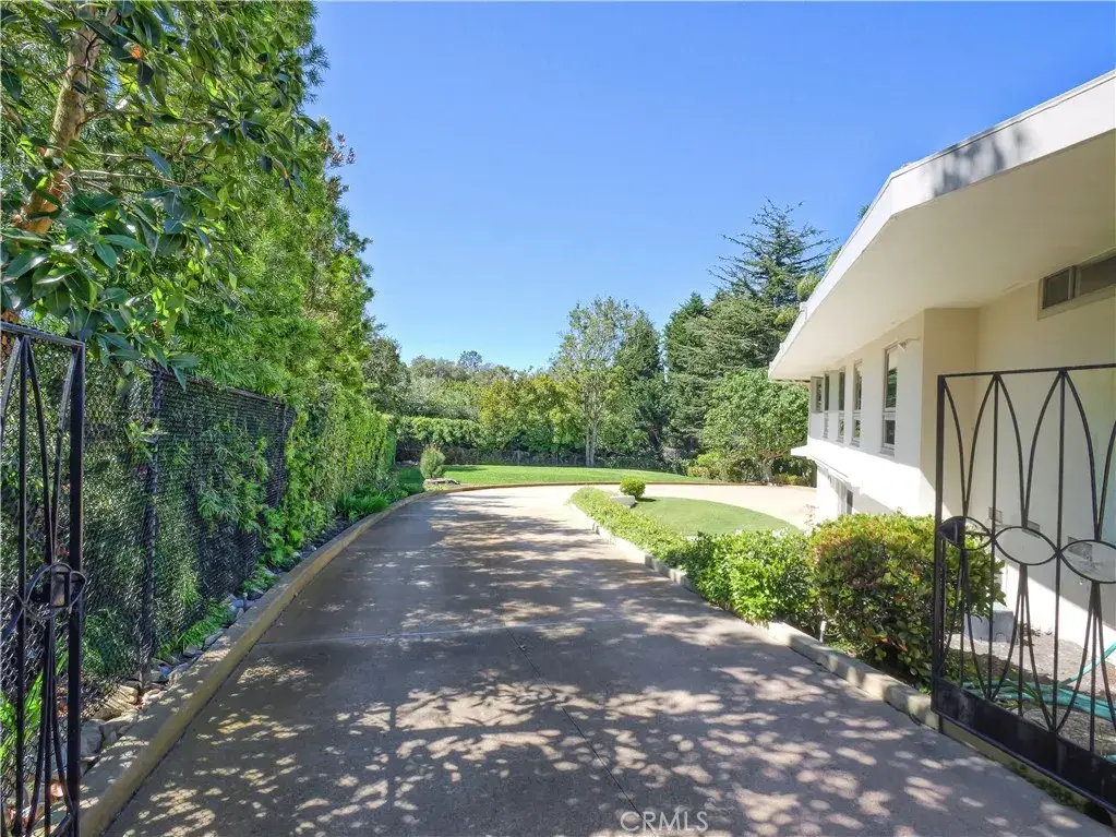 1209 Granvia Altamira, Palos Verdes Estates, CA 90274 - #1