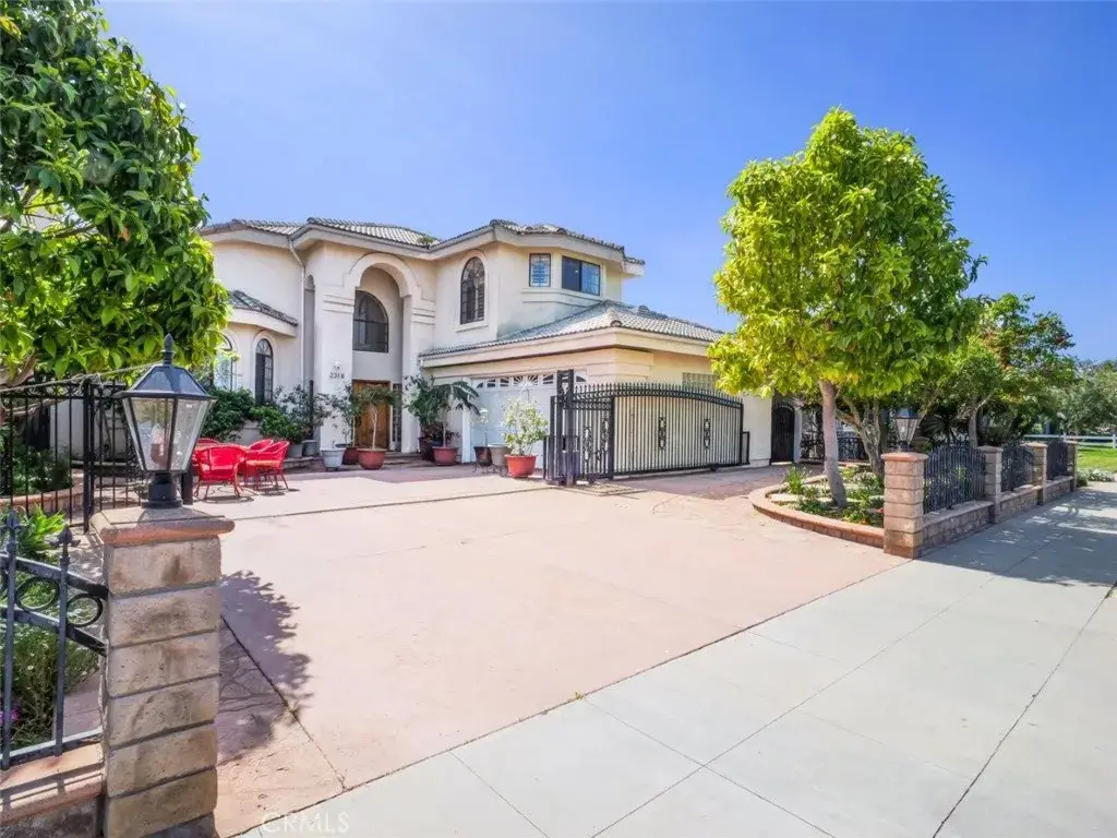 2318 W 154th Street, Gardena, CA 90249 - #1