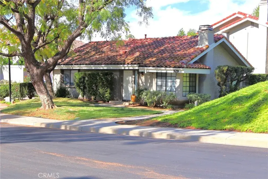 929 Thistlegate, Oak Park, CA 91377 - #1