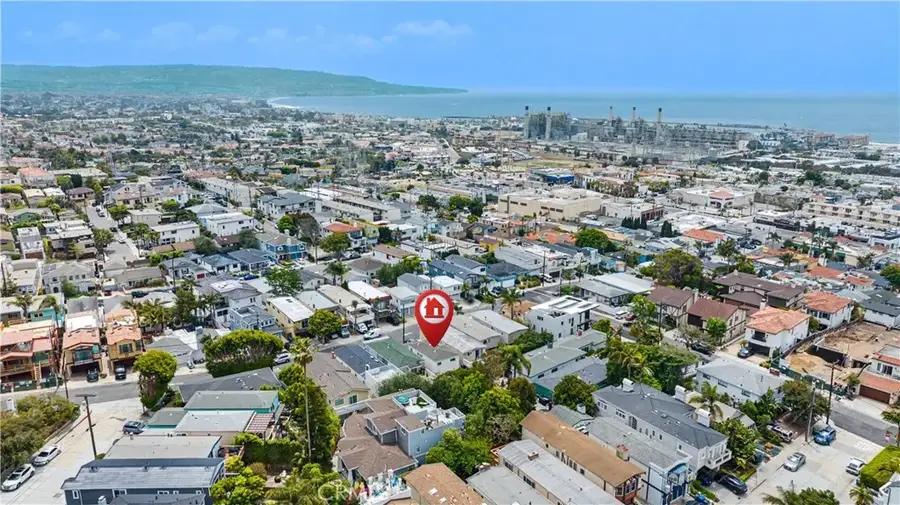 1049 3rd Street, Hermosa Beach, CA 90254 - #2