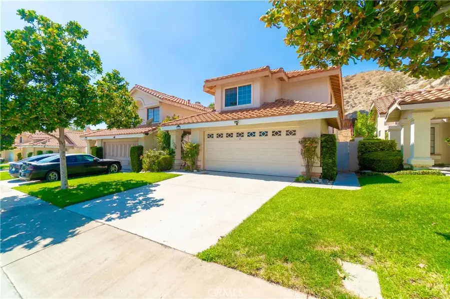 29105 Marilyn Drive, Canyon Country, CA 91387 - #2