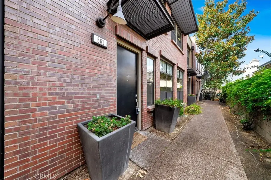 561 W Maple Avenue, Orange, CA 92868 - Image #3