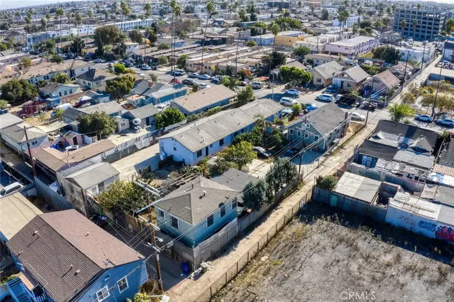 947 81, Los Angeles, CA 90044 - #3