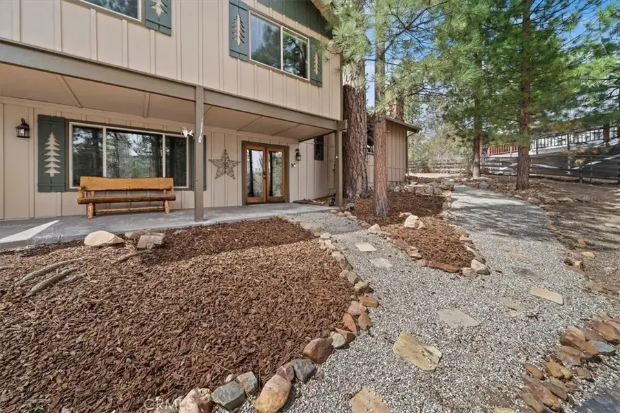 41604 Hummingbird Lane, Big Bear Lake, CA 92315 - Image #3