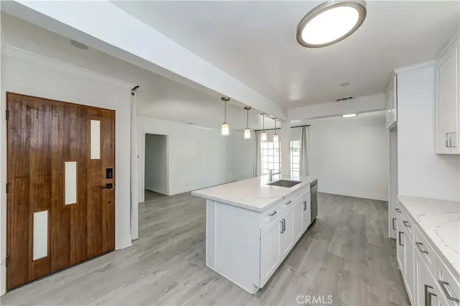 2107 W Porter Avenue, Fullerton, CA 92833 - Image #3