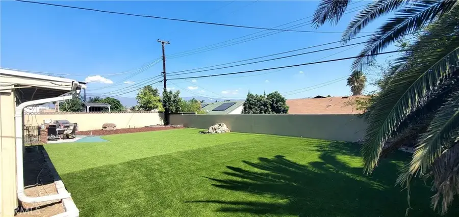 857 N Dallas Avenue, San Bernardino, CA 92410 - Image #3