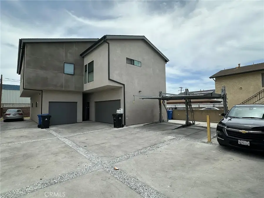 25134 Frampton Avenue, Harbor City, CA 90710 - Image #3