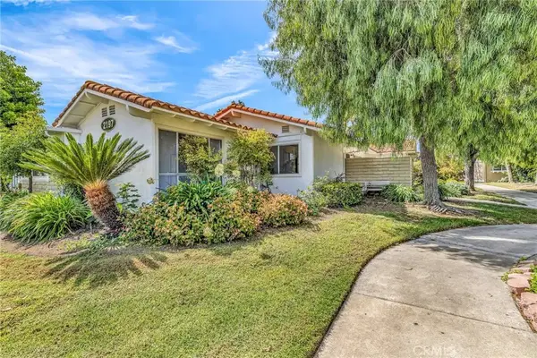 2197 Via Mariposa East #B, Laguna Woods, CA 92637