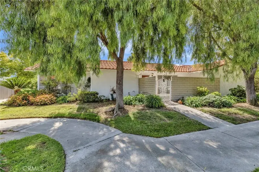 2197 Via Mariposa East #B, Laguna Woods, CA 92637 - Image #2