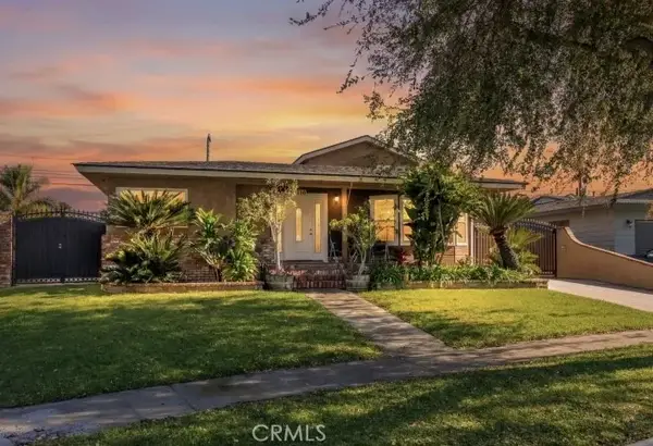 2330 Josie Avenue, Long Beach, CA 90815