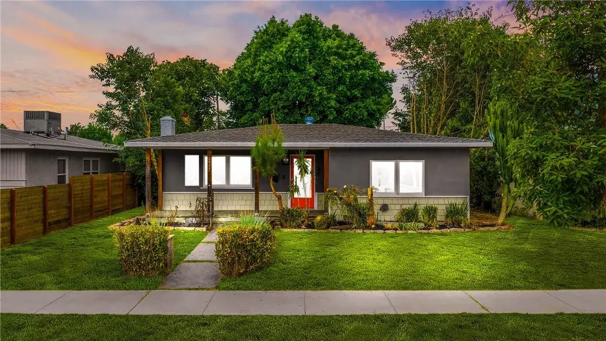 6957 Lindley Avenue, Reseda, CA 91335 - Image #1