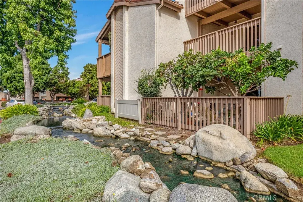 16581 Grunion Lane #204, Huntington Beach, CA 92649 - Image #1
