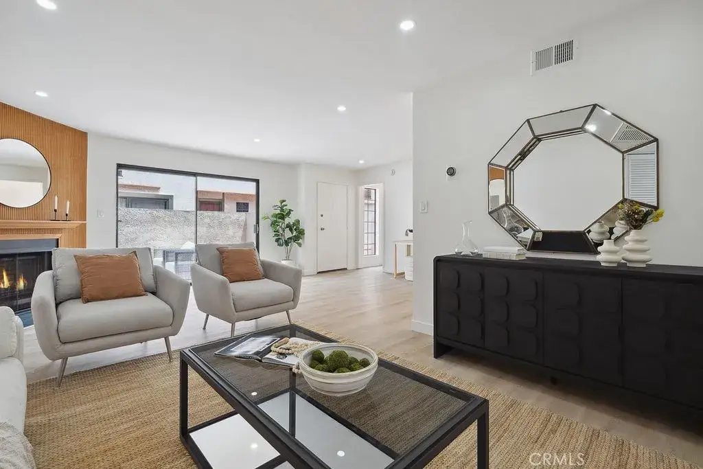 6101 Fulton Avenue #8, Van Nuys, CA 91401 - Image #1