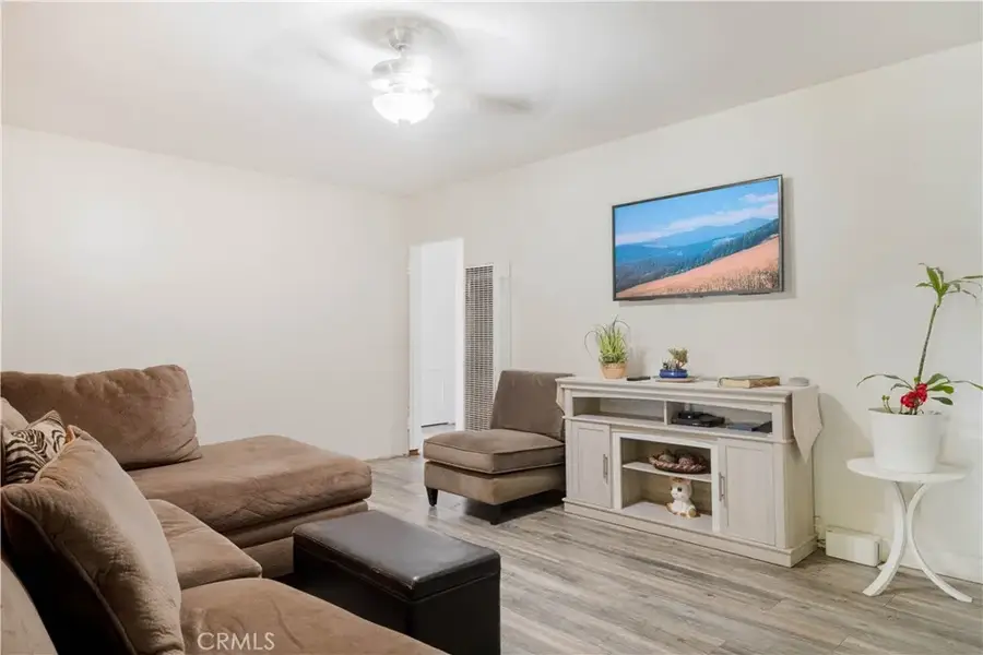 1250 W Camile Street, Santa Ana, CA 92703 - Image #3