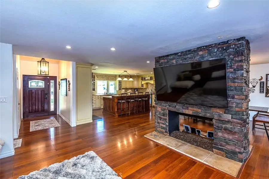 1006 W Dorothy Drive, Brea, CA 92821 - Image #3