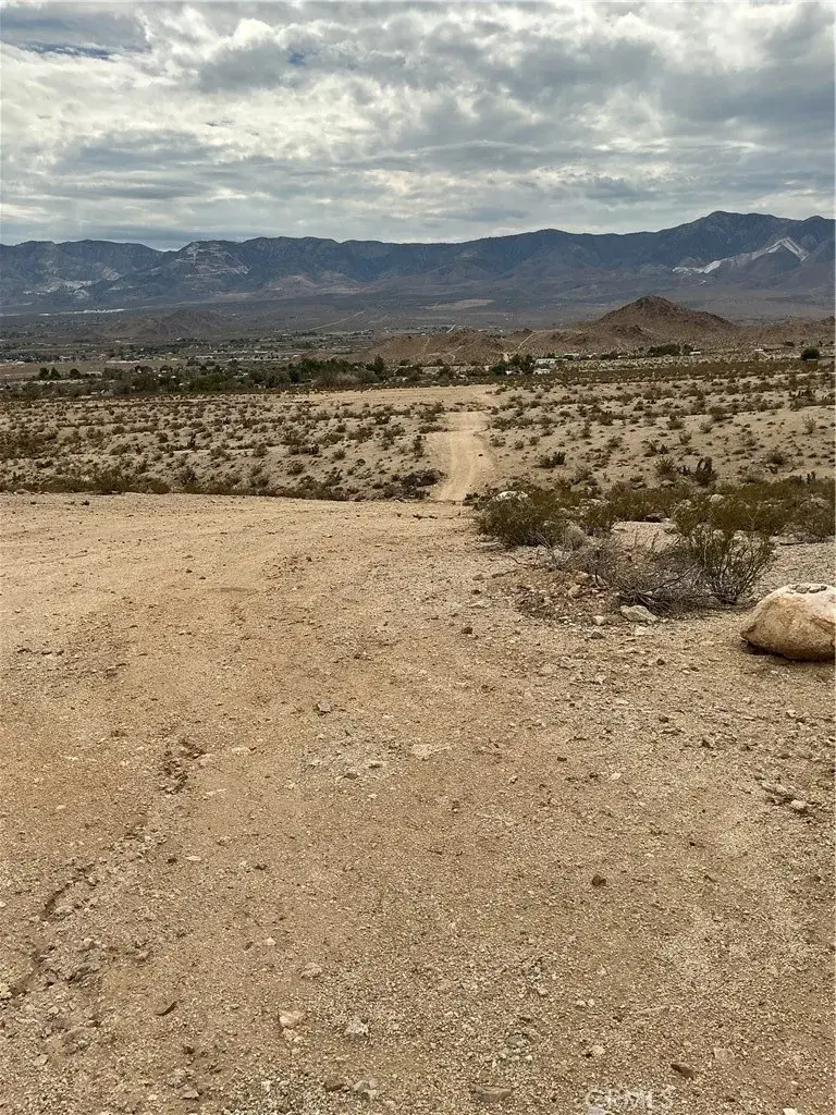 11400 Custer, Lucerne Valley, CA 92356 - Image #3