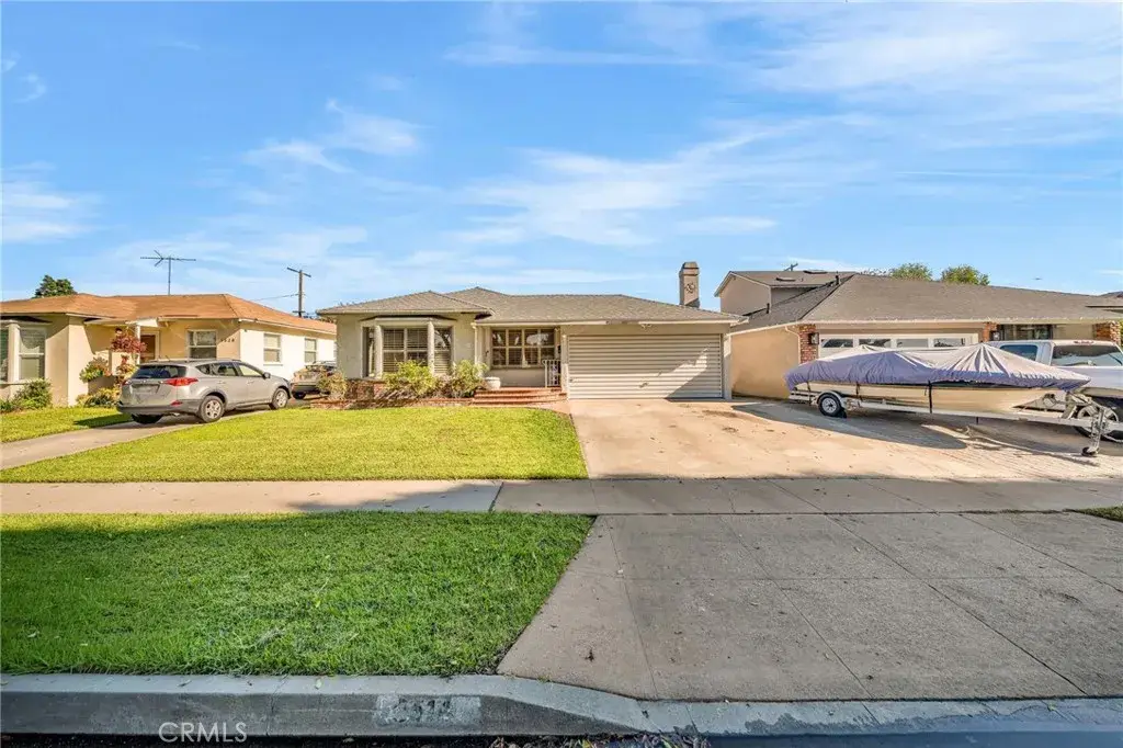 5514 Bellflower Blvd, Lakewood, CA 90713 - Image #1