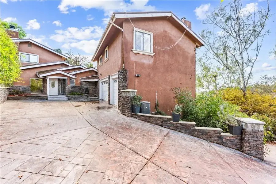 105 Reposado Drive, La Habra Heights, CA 90631 - Image #2