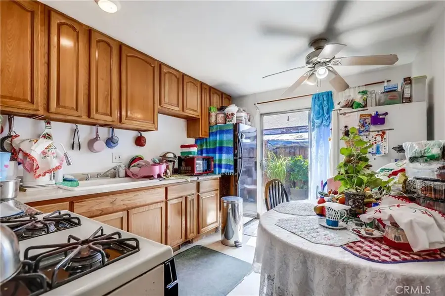 1813 Cedar, Santa Ana, CA 92707 - Image #2