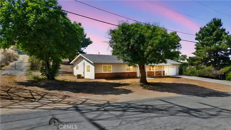 4615 Fairbanks, Jurupa Valley, CA 92509 - Image #2