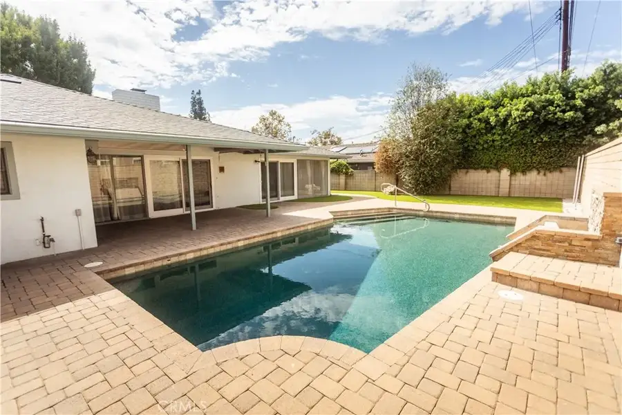 521 W Memory, Santa Ana, CA 92706 - Image #3