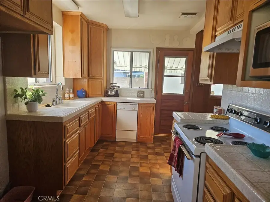 3503 Fidler, Long Beach, CA 90808 - Image #2