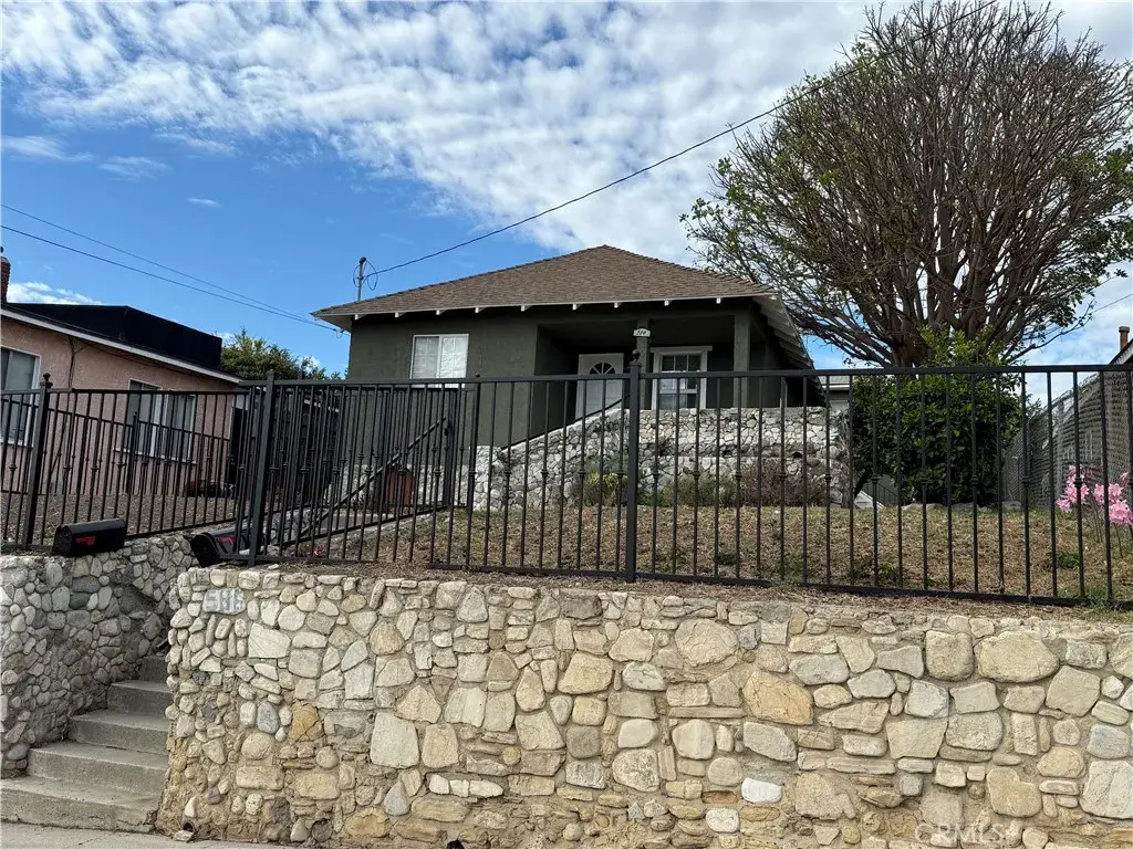 584 W 3rd, San Pedro, CA 90731 - Image #1