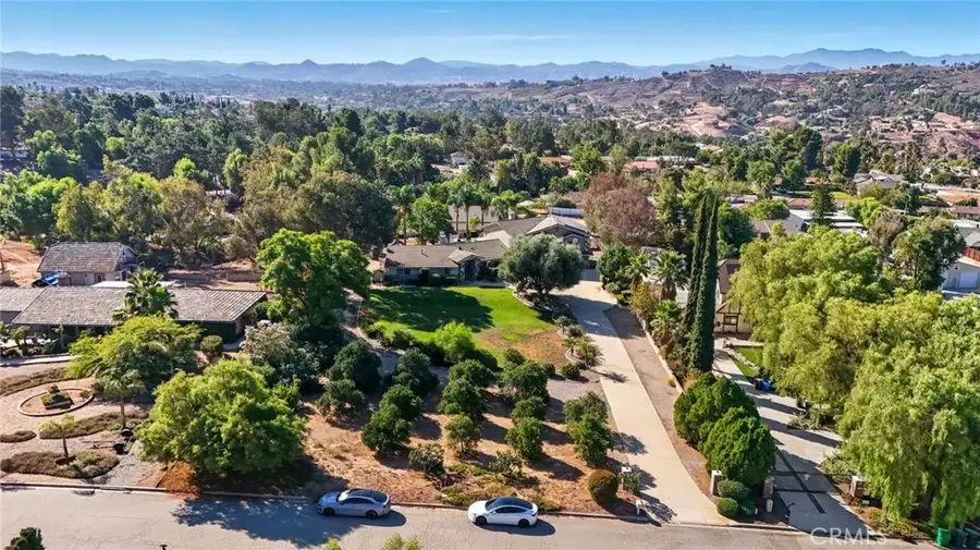 15901 Viewpoint Road, Riverside, CA 92504 - Image #3