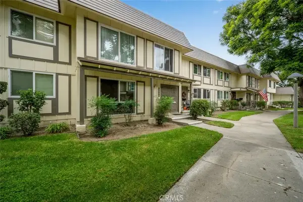 4046 Via Encinas, Cypress, CA 90630