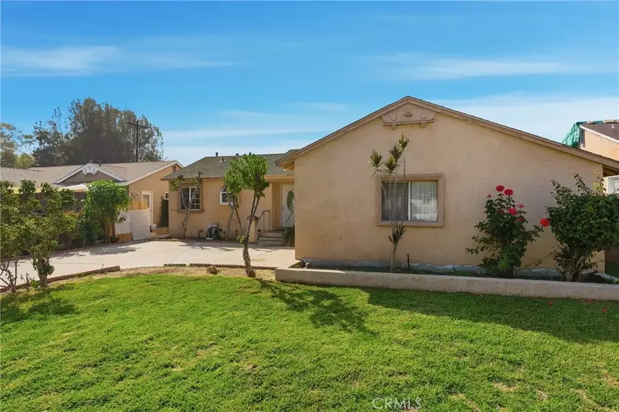 665 Hennipen, Pomona, CA 91768 - Image #2