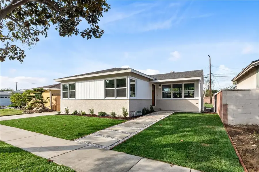 13229 Glasgow Place, Hawthorne, CA 90250 - Image #2