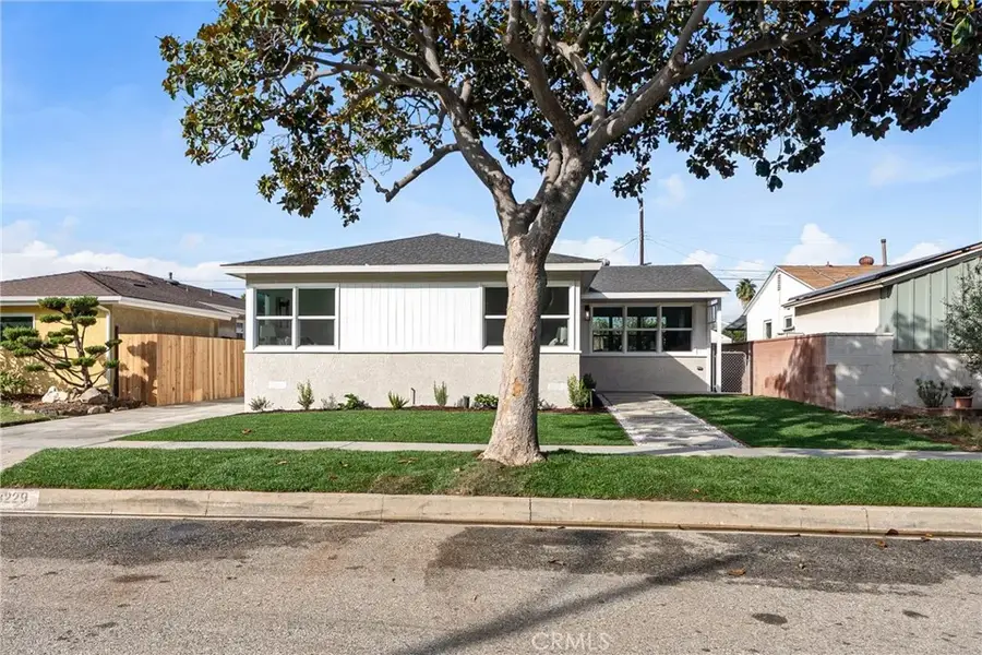 13229 Glasgow Place, Hawthorne, CA 90250 - Image #3