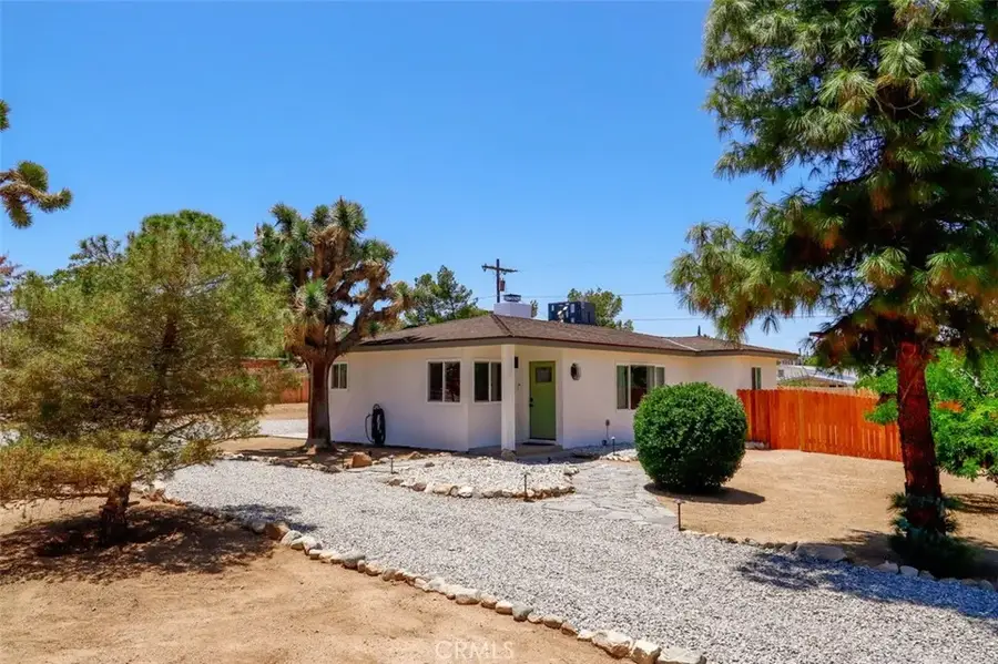 55585 Onaga, Yucca Valley, CA 92284 - Image #3