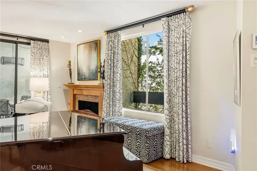 11687 Bellagio Road #12, Los Angeles, CA 90049 - Image #2