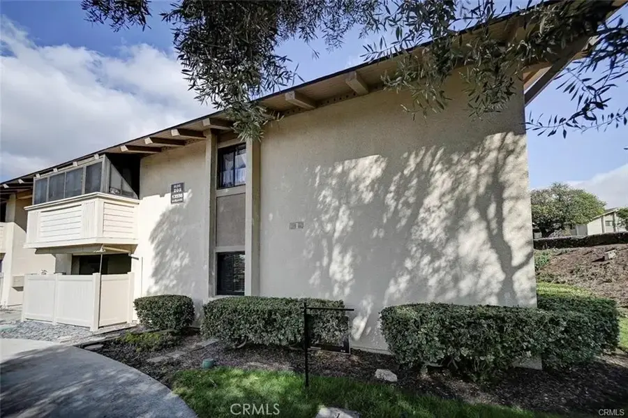 13556 La Jolla Circle #208H, La Mirada, CA 90638 - Image #2
