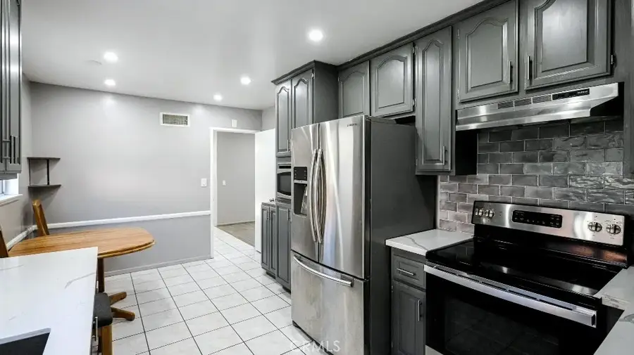 10136 Montecito Plz, Garden Grove, CA 92840 - Image #2