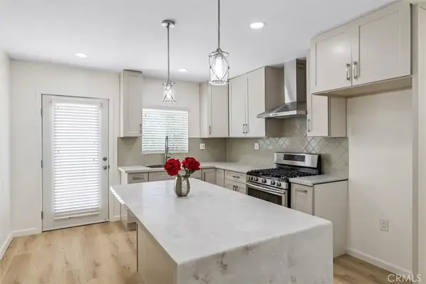 12155 Dunrobin, Downey, CA 90242