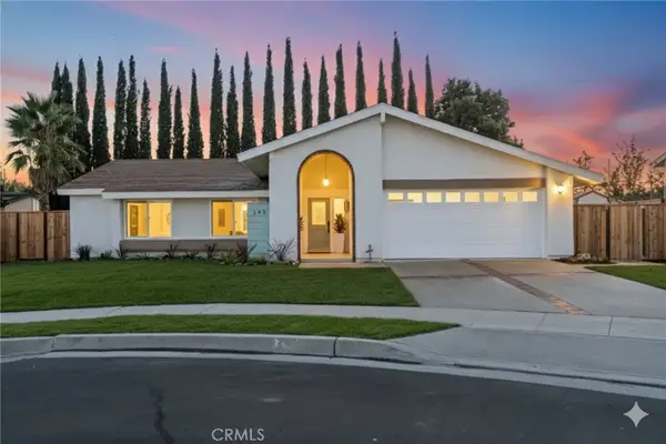 242 E Paddle Wheel, Orange, CA 92865